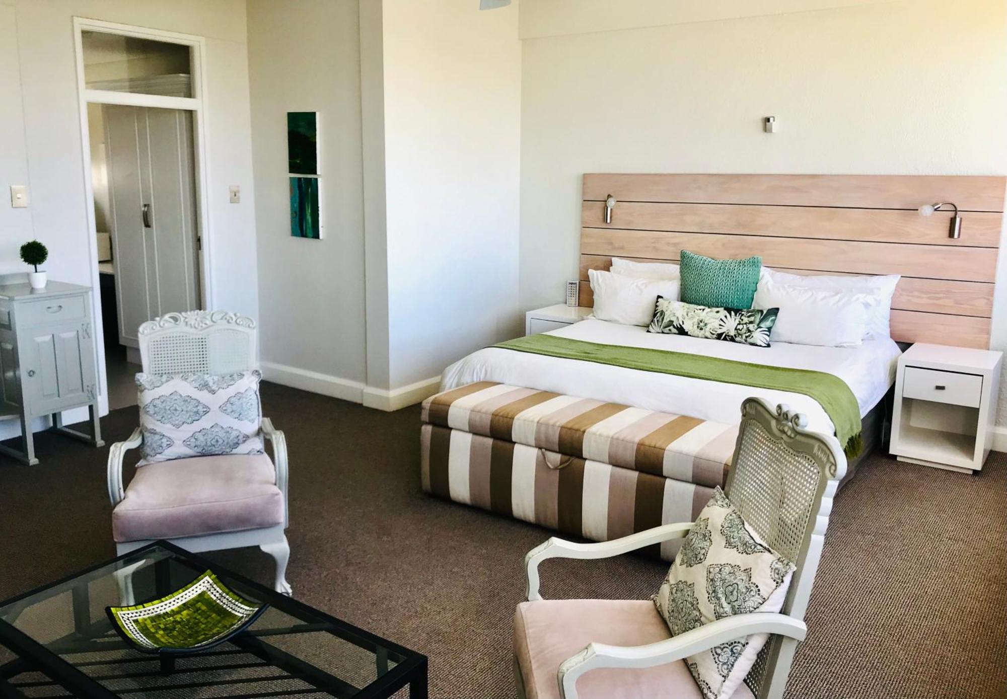 Lookout Lodge Plettenberg Bay Ruang foto