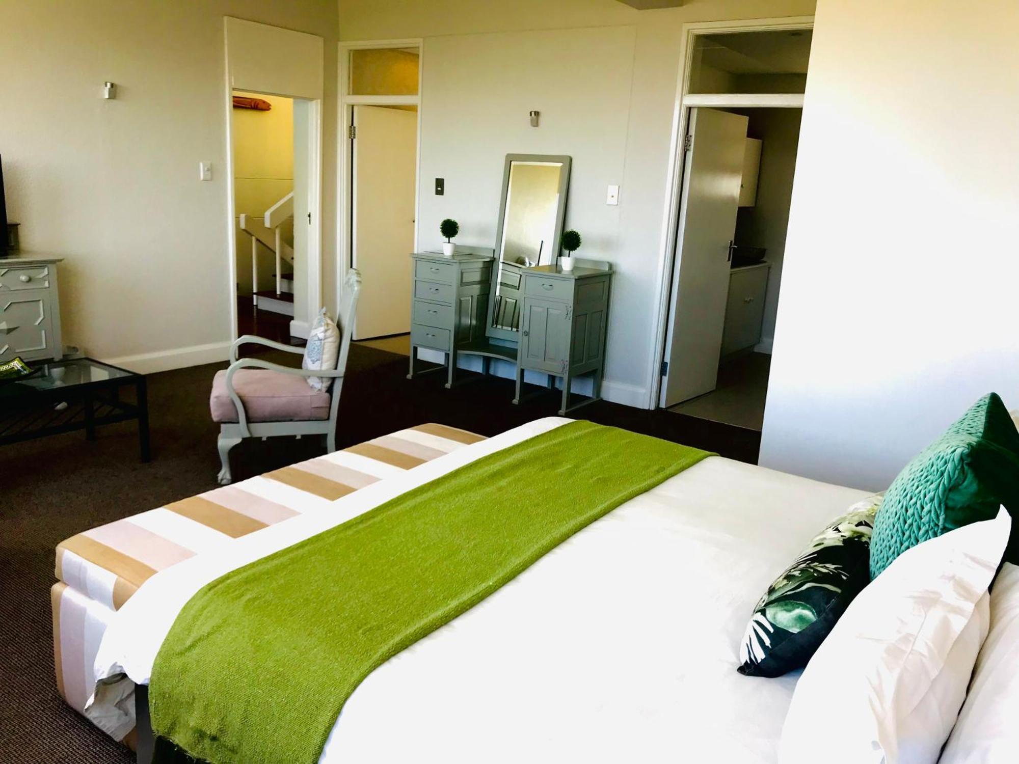 Lookout Lodge Plettenberg Bay Ruang foto